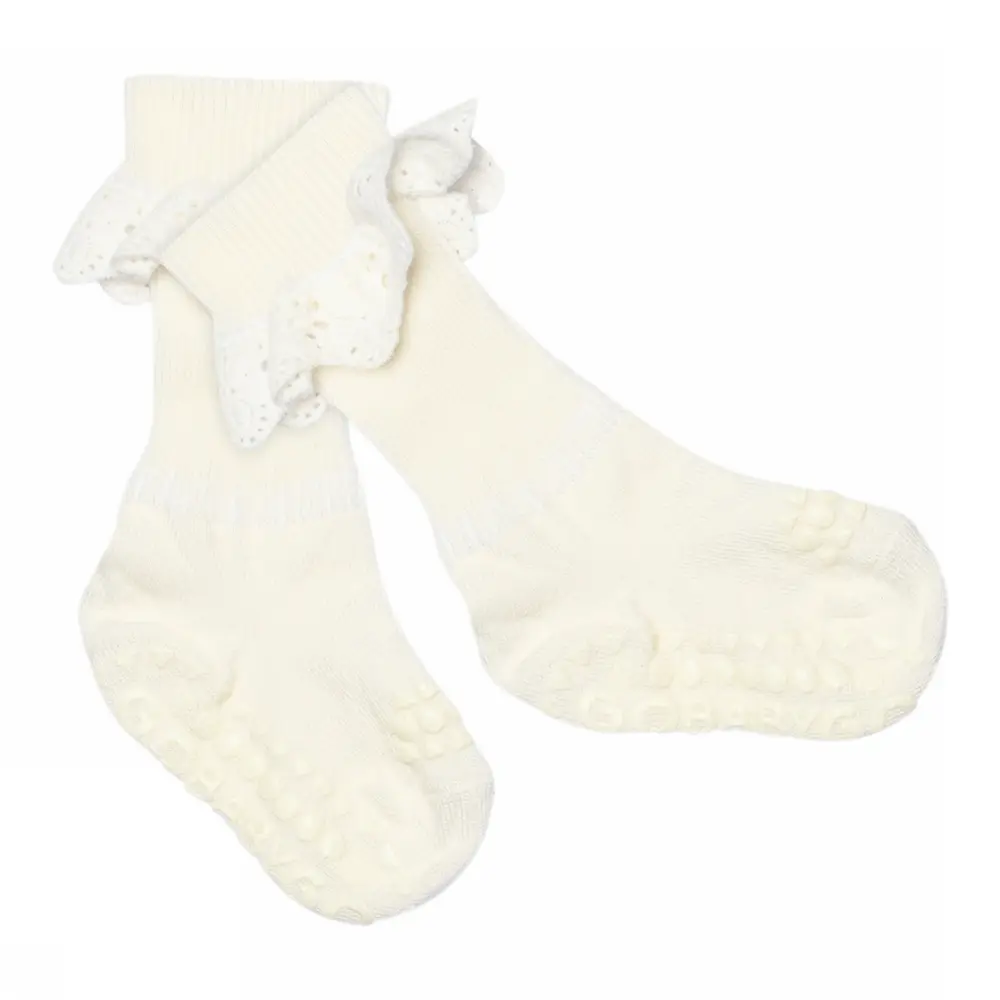 Halkfria Bambu Strumpor med spets - Snow White - 17/19 | Barnkläder - Strumpor & strumpbyxor - Halkfria strumpor | BabyMode