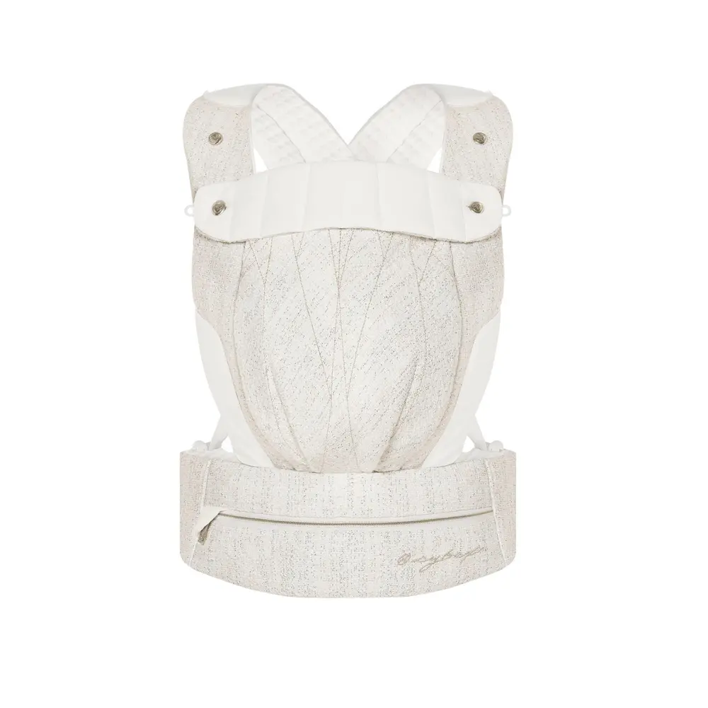 Cybex Coya Bouclé Bärsele - Cream White | Baby & Barn - Bärselar & bärsjalar - Bärselar | BabyMode