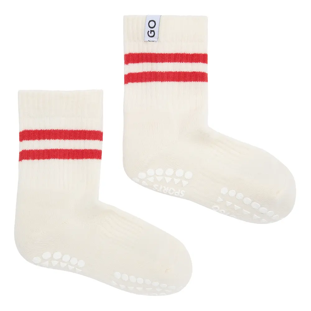 Halksäkra Sportstrumpor - Red - 23/26 | Barnkläder - Strumpor & strumpbyxor - Halkfria strumpor | BabyMode