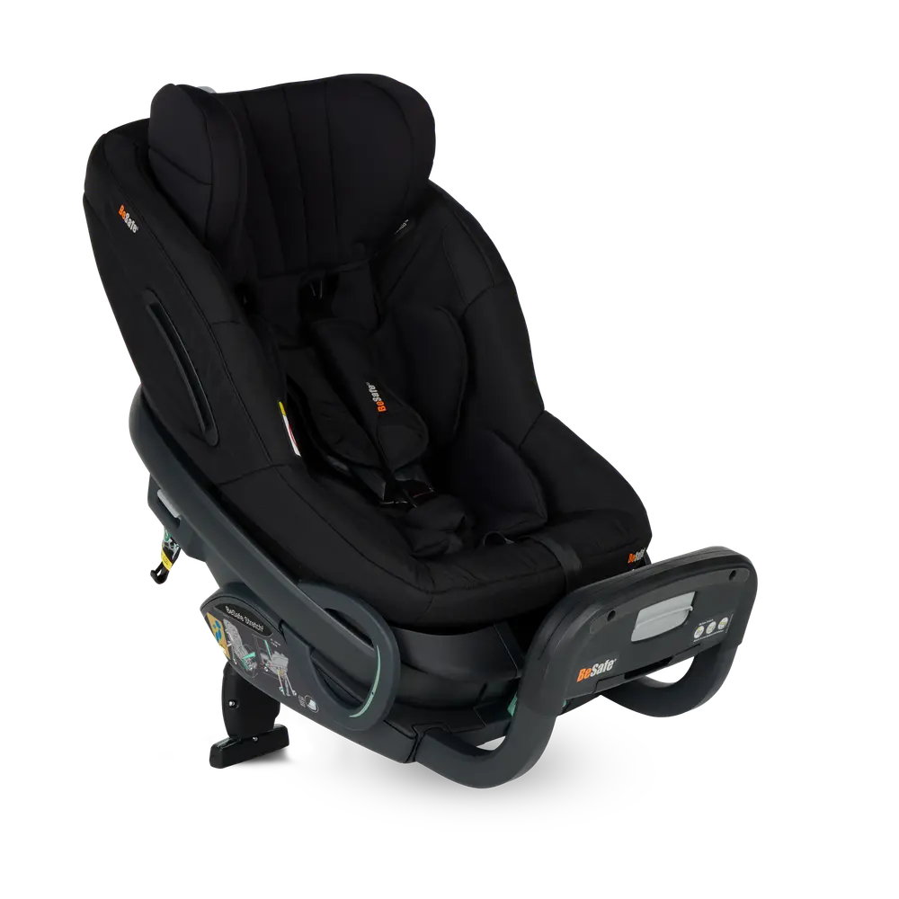 BeSafe Stretch² Bilbarnstol - Fresh Black Cab | Bilbarnstolar - Bakåtvända bilbarnstolar 9-36 Kg - Bakåtvända bilbarnstolar upp till 36 kg | BabyMode