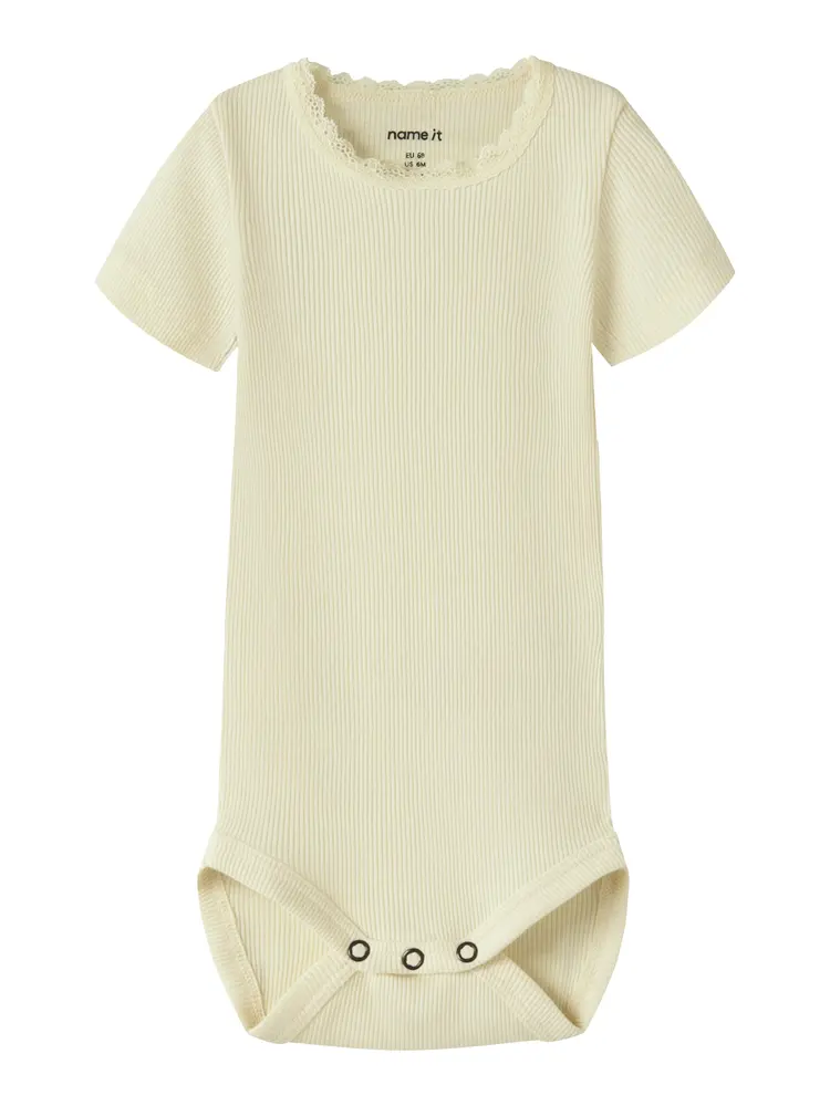 Kab Kortärmad Body - Pear Sorbet - 92 | Barnkläder - Bodys & overaller - Kortärmad body | BabyMode