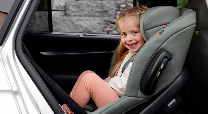 Bakåtvända bilbarnstolar 9-36 Kg