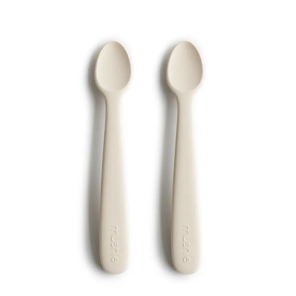 Mushie Silikonsked 2-pack - Ivory | Baby & Barn - Äta - Barnserviser | BabyMode