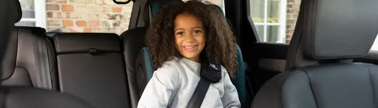 Framåtvända bilbarnstolar