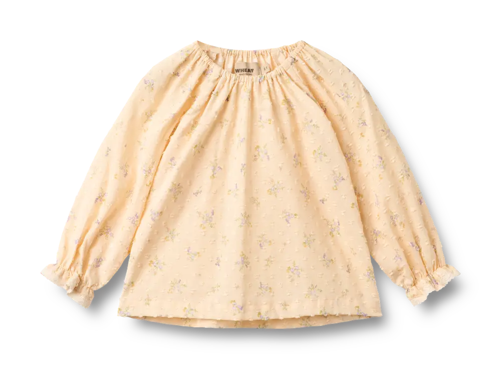 Merle Blus - Barely Apricot Flowers - 68 | Barnkläder - Toppar - Blusar | BabyMode