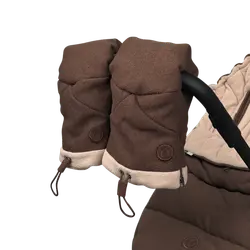 Handvärmare - Bouclé Espresso | Barnvagnar - Barnvagnstillbehör - Barnvagnsvantar | BabyMode