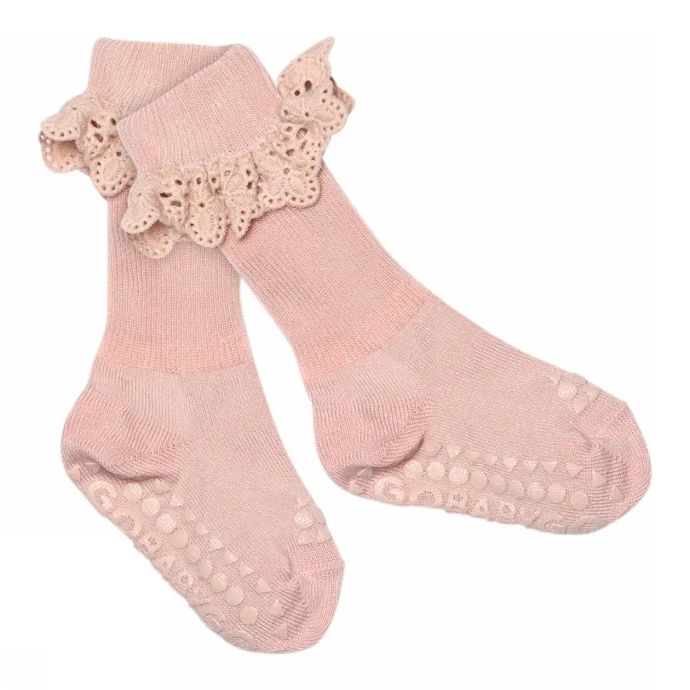 Halkfria Bambu Strumpor med spets - Soft Pink - 23/26 | Barnkläder - Strumpor & strumpbyxor - Halkfria strumpor | BabyMode