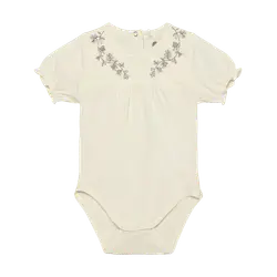 Kortärmad Broderi Body - Eggnog | Kläder - Bodys & overaller - Kortärmad body | BabyMode
