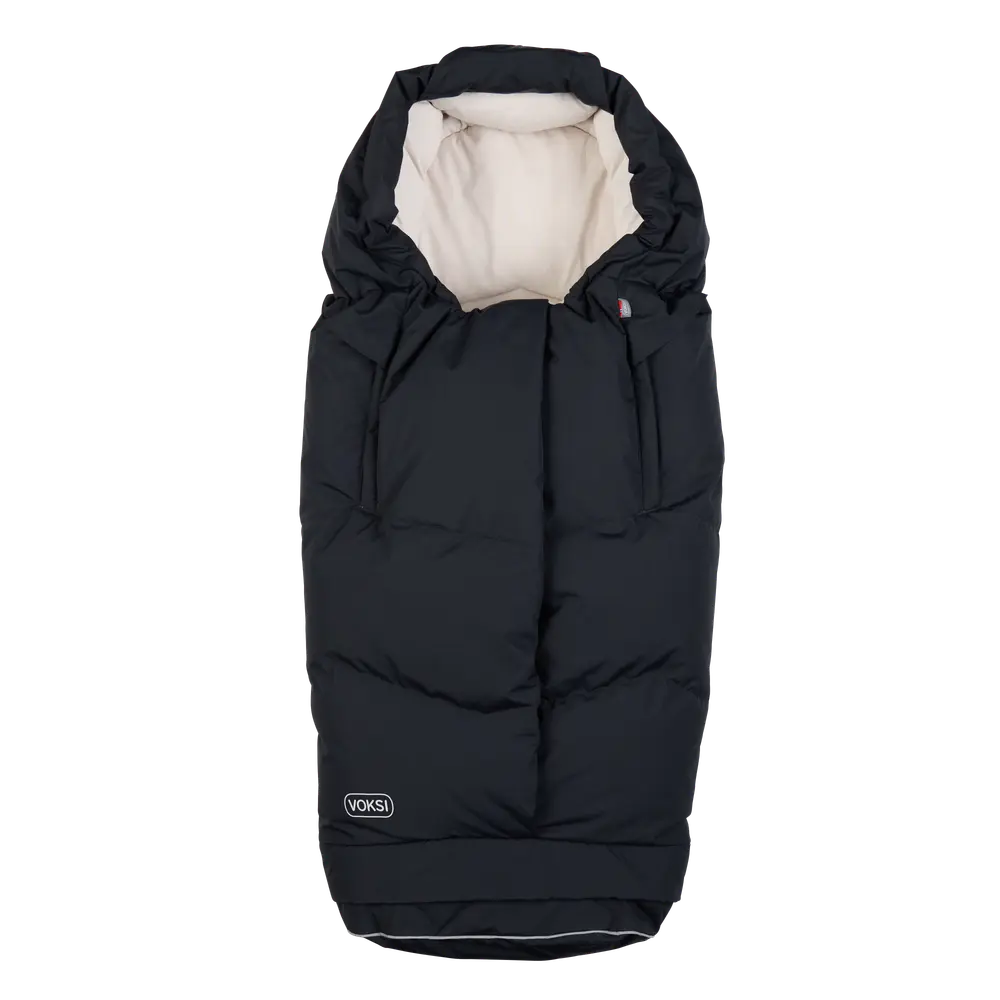 Voksi® City North Åkpåse - Black Cream | Barnvagnar - Barnvagnstillbehör - Åkpåsar | BabyMode