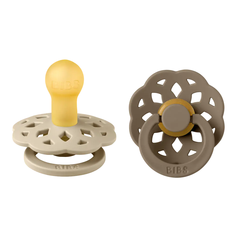 Napp Boheme 2-pack 0-6 mån - Vanilla/Dark Oak | Baby & Barn - Sköta - Nappar | BabyMode