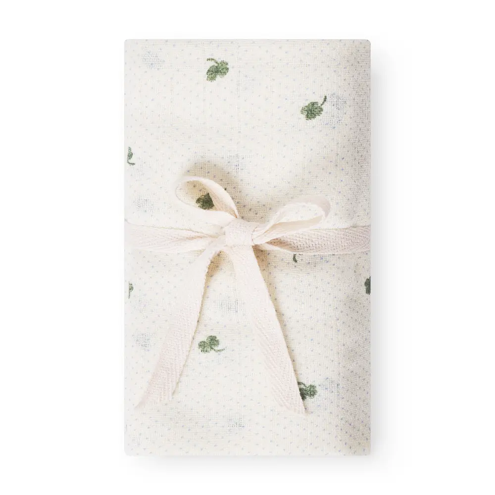Svall - Specks of luck | Barnrum - Textilier - Filtar & swaddlers | BabyMode