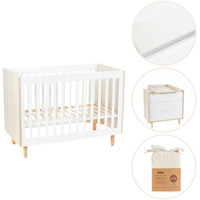 Karl startpaket – säng, skötbord, madrass och lakan