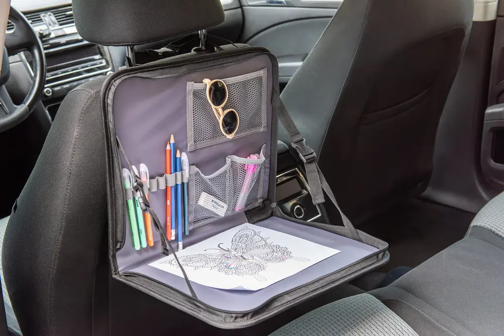 DOOKY BACK SEAT TRAVEL TRAY | Bilbarnstolar - Bilbarnstolstillbehör - Sätesskydd & prylfickor | BabyMode