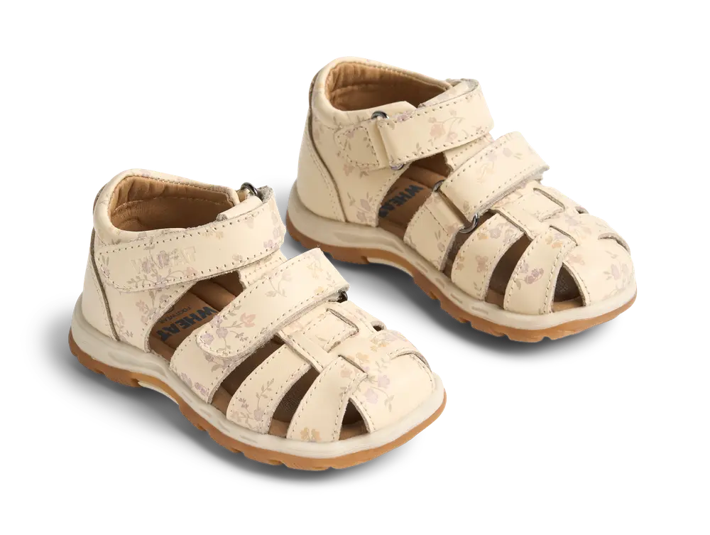 Frei sandaler - Barely apricot flowers - 26 | Barnskor - Lära-gå-skor & prewalkers - Sandaler för nybörjare | BabyMode
