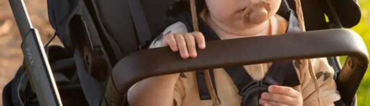 Barnvagnsbyglar & brickbord Fynd