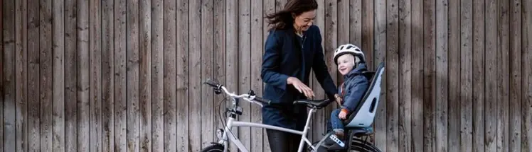 Cykelstolar & hjälmar